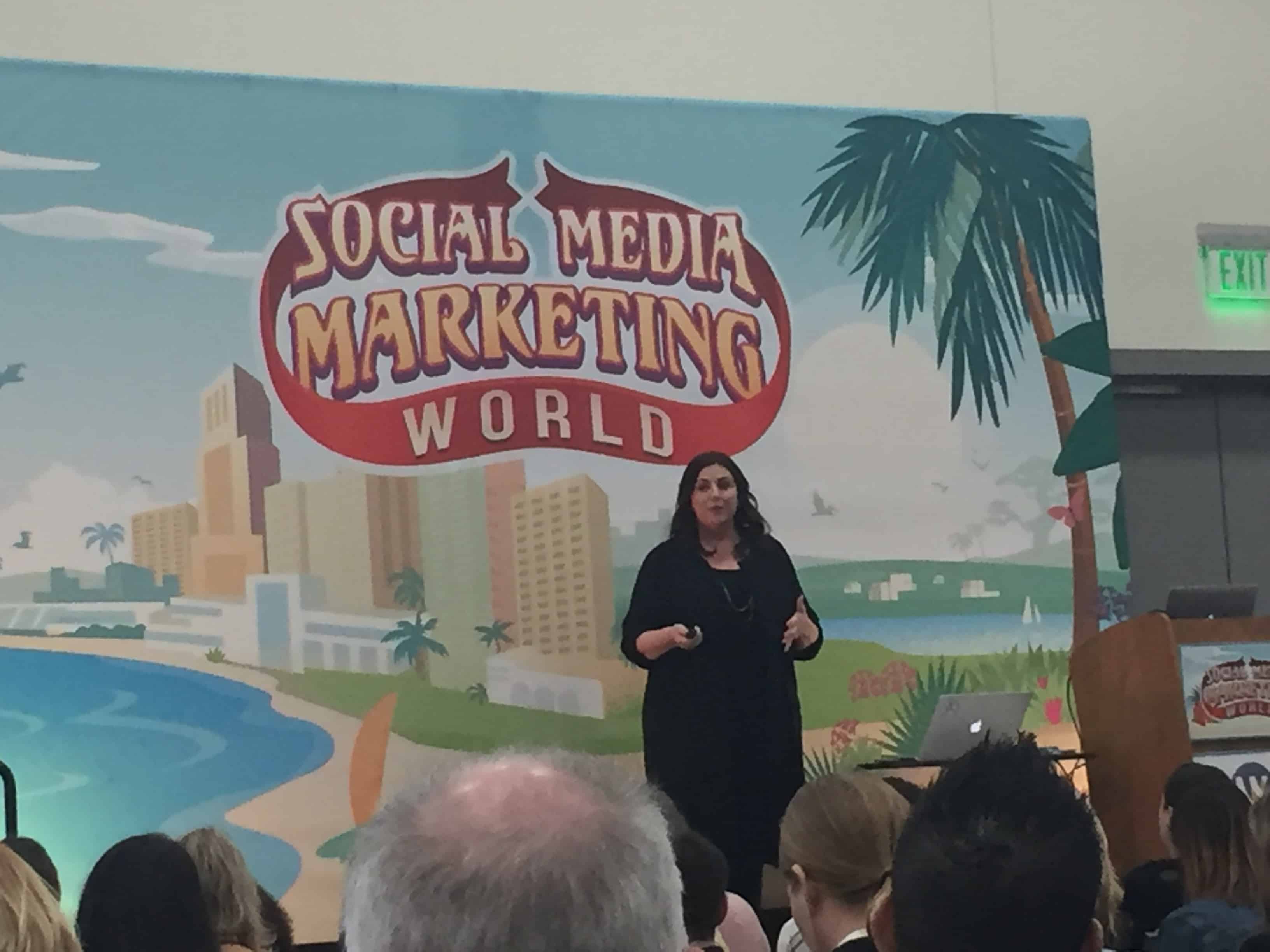 Amy Porterfield Speaking at SMMW18 About Live Video